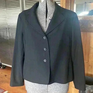 Ingenuity women’s black classic blazer. Size 18.
